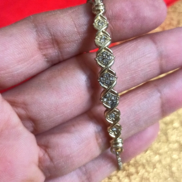 Bracelet